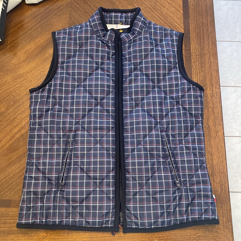 Tommy Hilfiger Plaid Puffer Vest Womens M Zip Up Sleeveless Jacket Warm